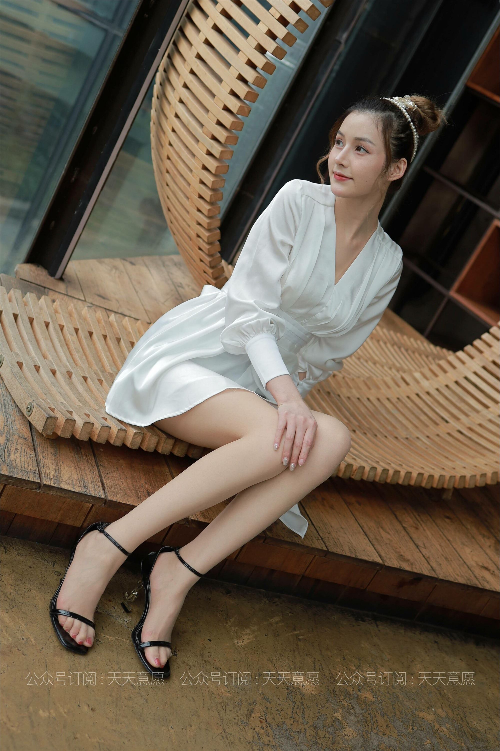 IESS - Model: French Dress